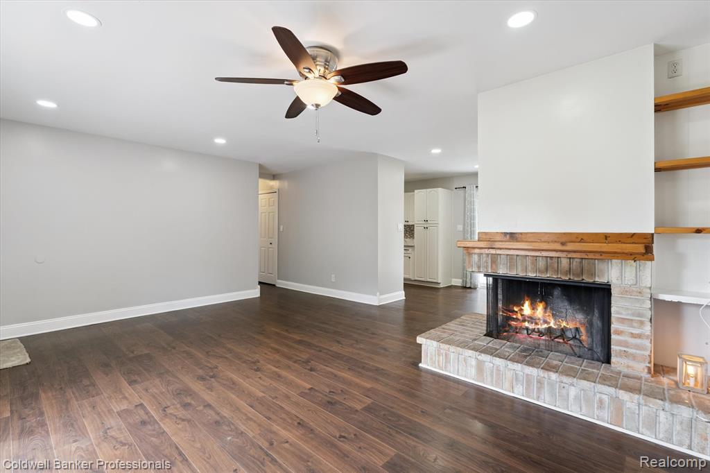 6314 Woodsdale Drive, Grand Blanc, MI 48439 — Photo 8