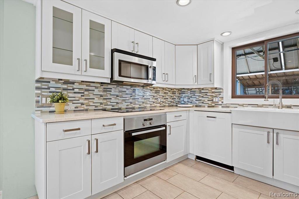 17410 WATERLOO Road, Chelsea, MI 48118 — Photo 4