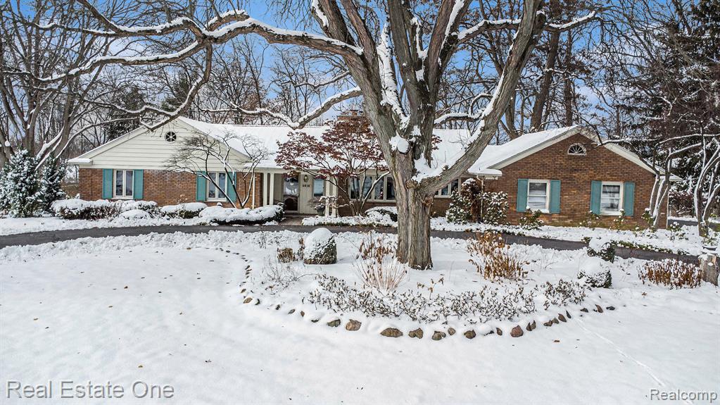 4616 Coachmaker Drive, Bloomfield Hills, MI 48302 — Photo 32