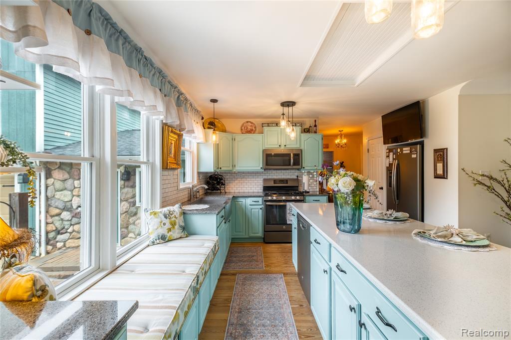 208 W Rockwell Street, Fenton, MI 48430 — Photo 9