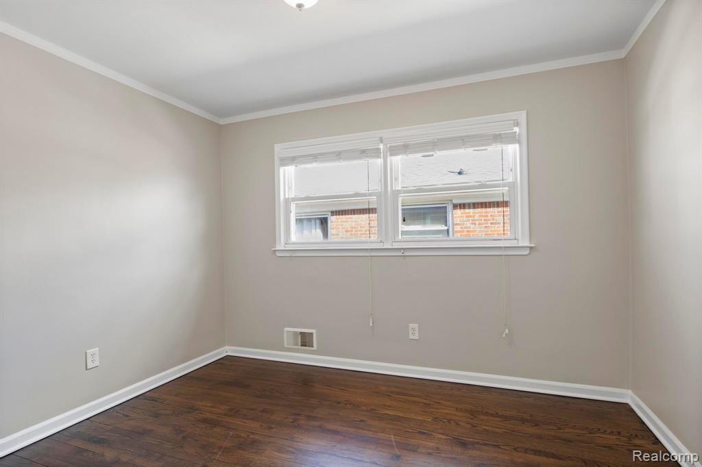 7000 N LAFAYETTE Street, Dearborn Heights, MI 48127 — Photo 14