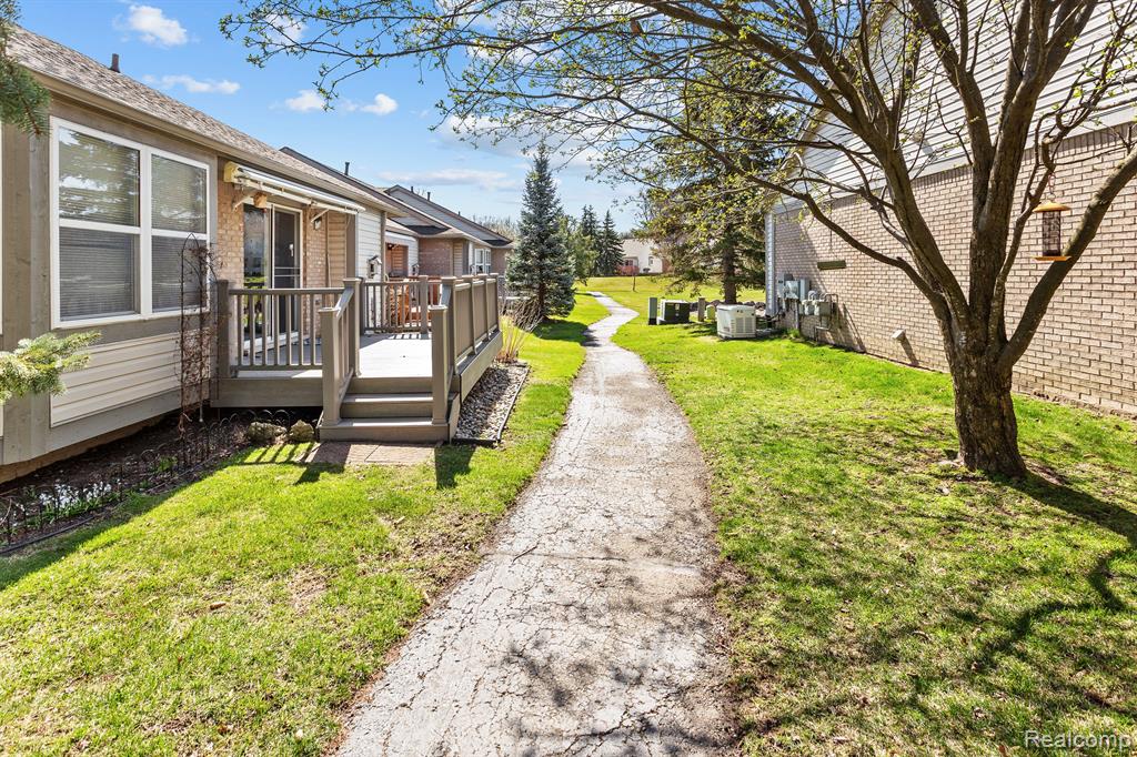 22783 WOODCREEK Drive, Taylor, MI 48180 — Photo 4