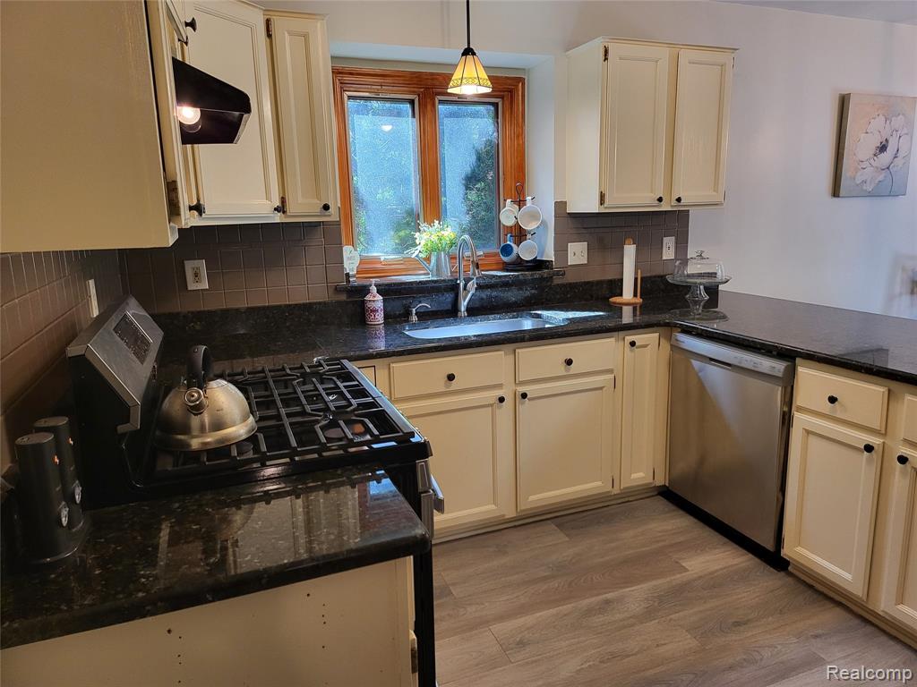 15743 Greenview, Fraser, MI 48026 — Photo 55
