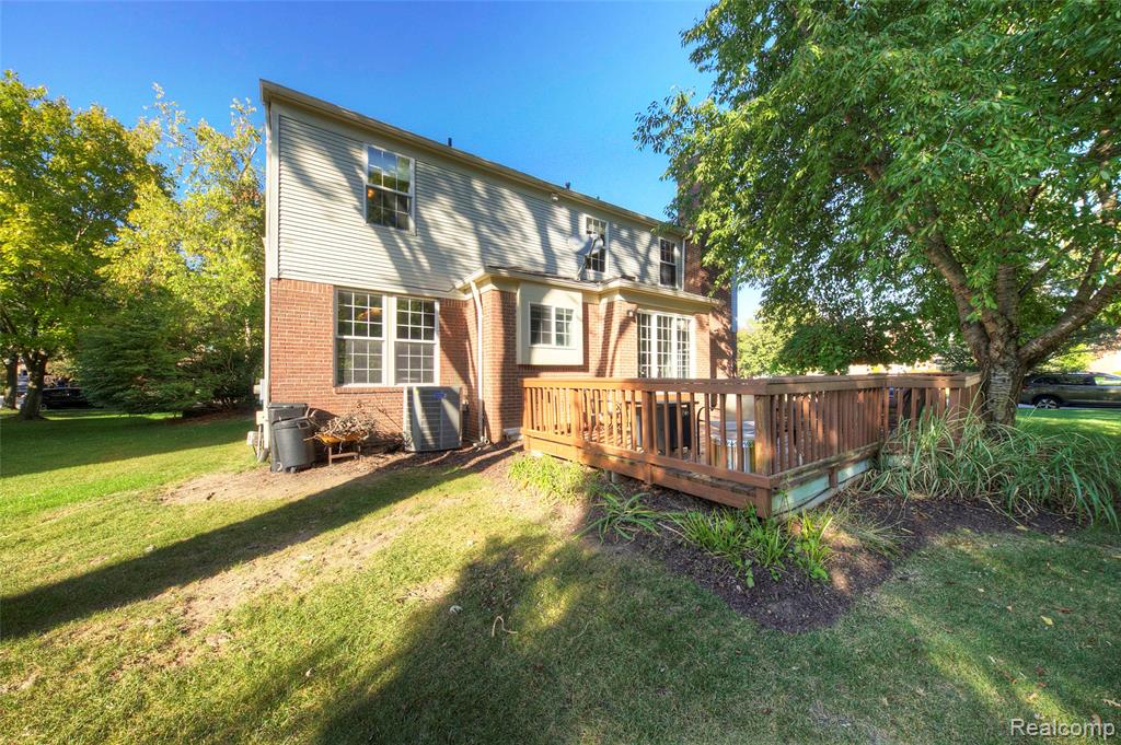 702 Westhills Drive, South Lyon, MI 48178 — Photo 5