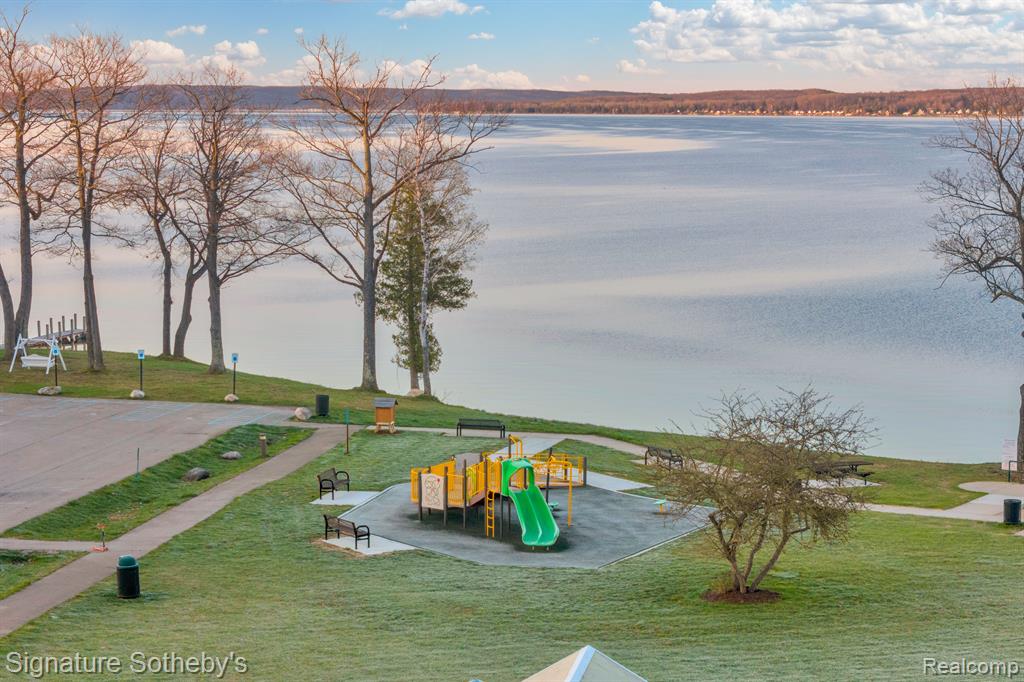 6130 Cedar Drive, Hubbard Lake, MI 49747 — Photo 38