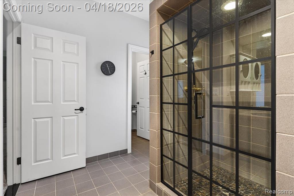 8657 Marquette Drive, Grosse Ile, MI 48138 — Photo 42