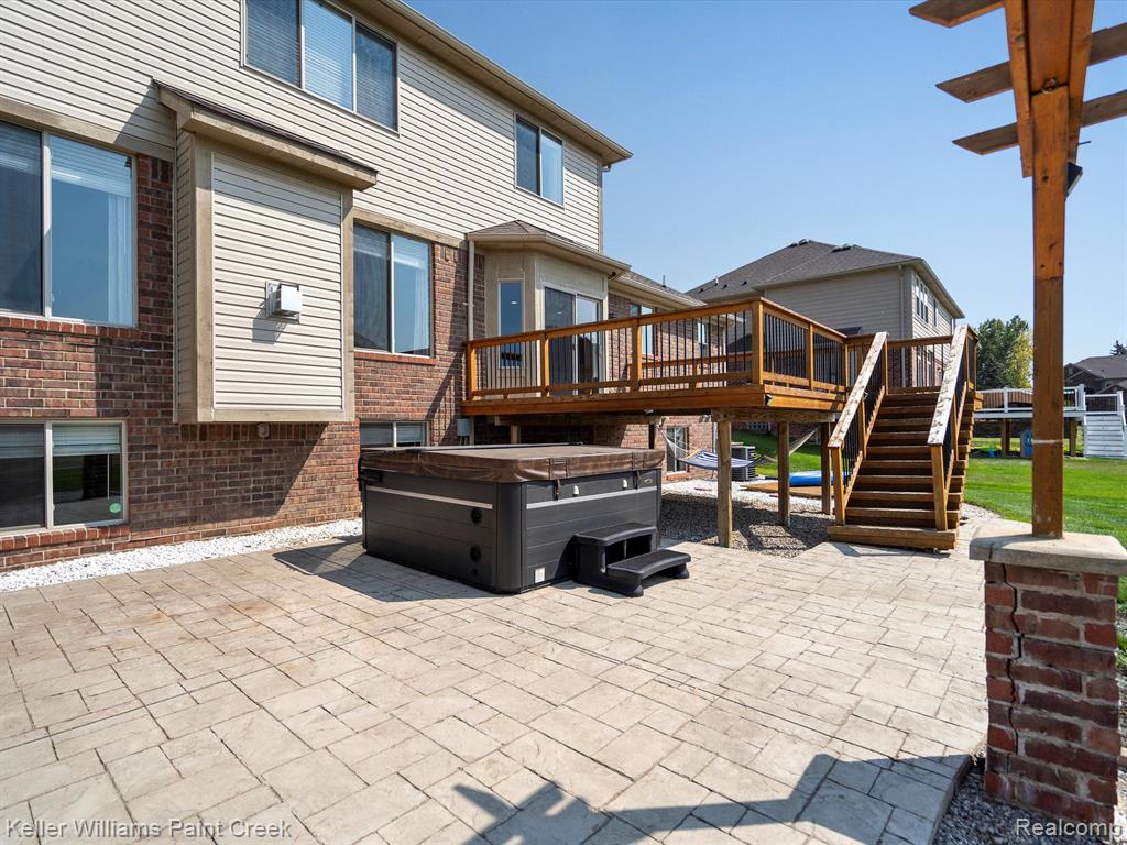 46267 Terrace Drive, Shelby Twp, MI 48317 — Photo 32