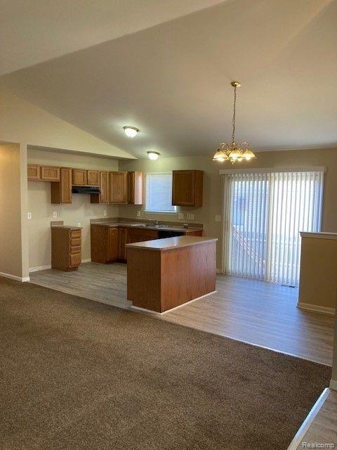 480 E COLUMBIA Avenue, Pontiac, MI 48340 — Photo 5