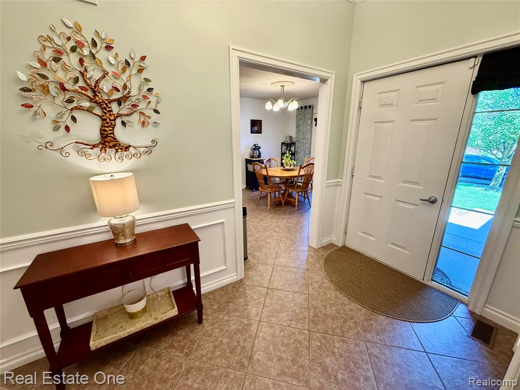 51063 Paxton Drive, New Baltimore, MI — Photo 4