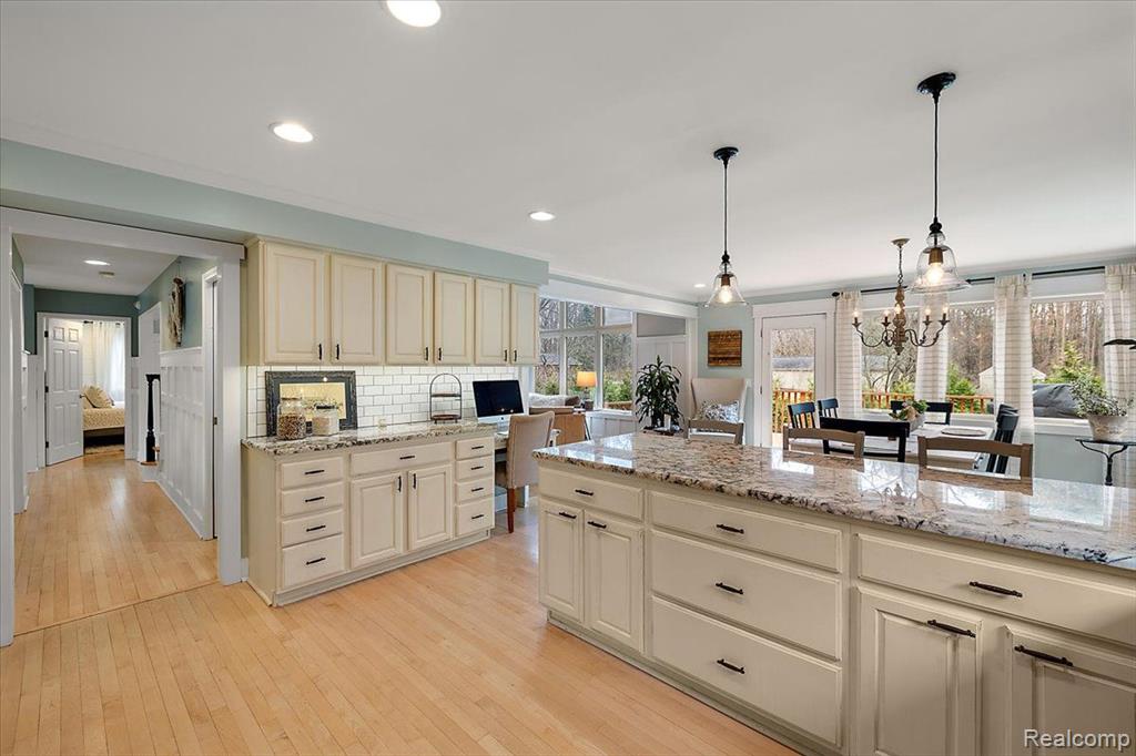 7828 Brookpines Drive, Clarkston, MI 48348 — Photo 15