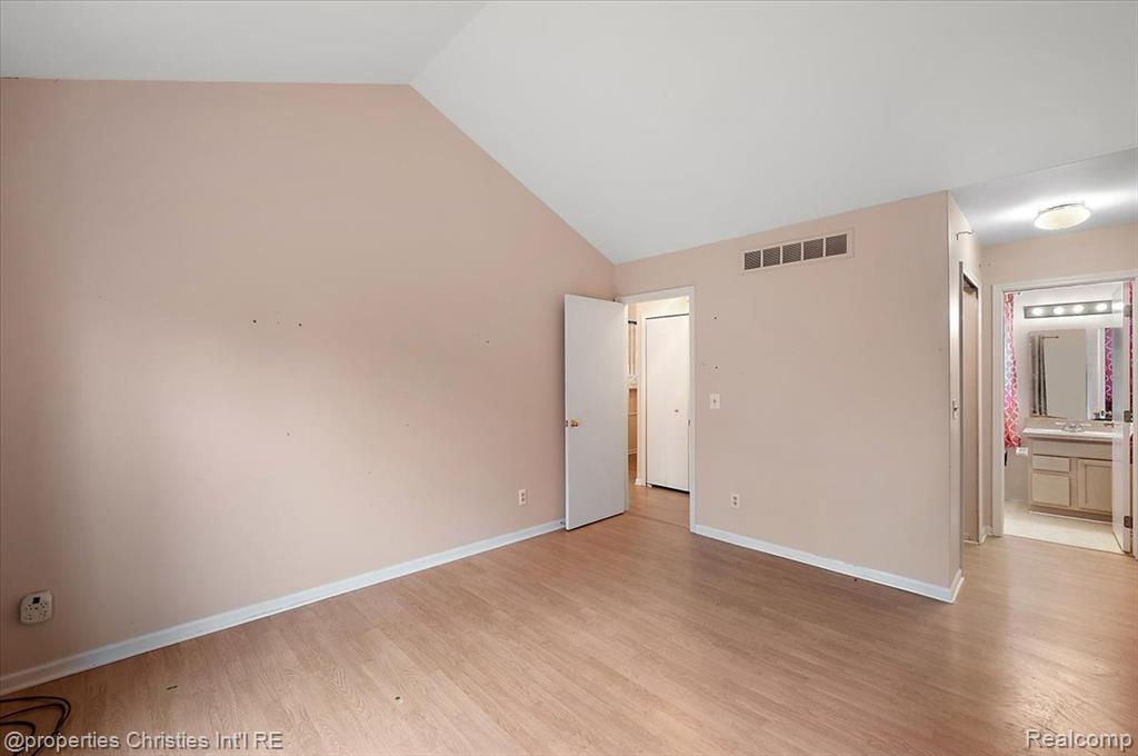 955 Rikki Ann, Wixom, MI 48393 — Photo 31