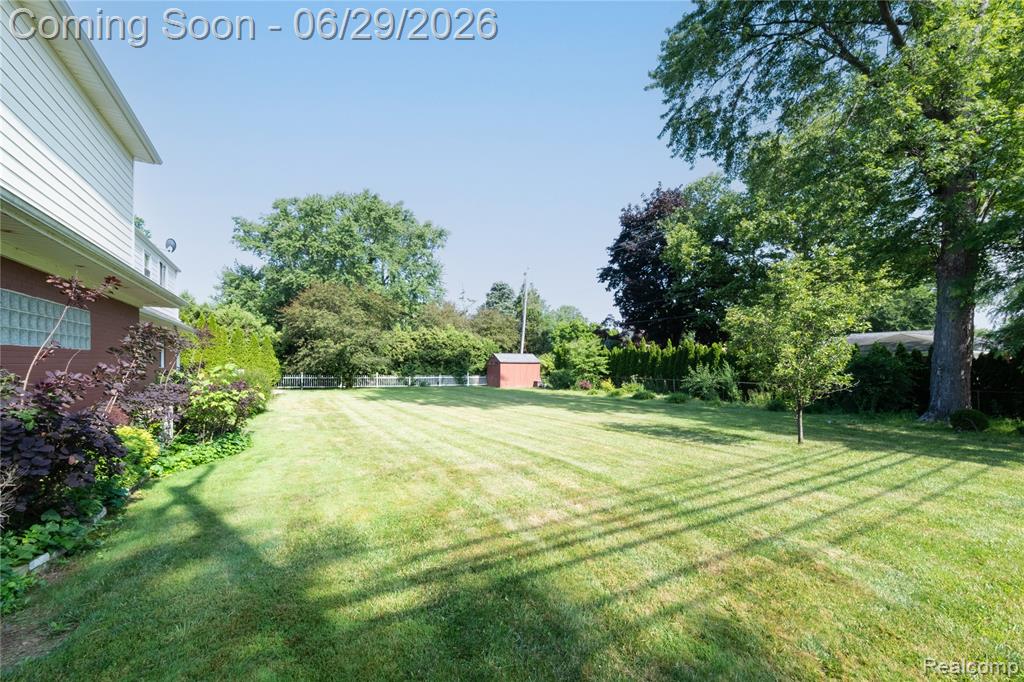 622 Sunningdale Drive, Grosse Pointe, MI 48236 — Photo 37