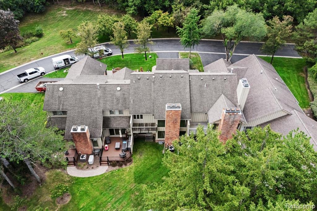 24066 Bingham Pointe Drive, 11, Bingham Farms, MI 48025 — Photo 33