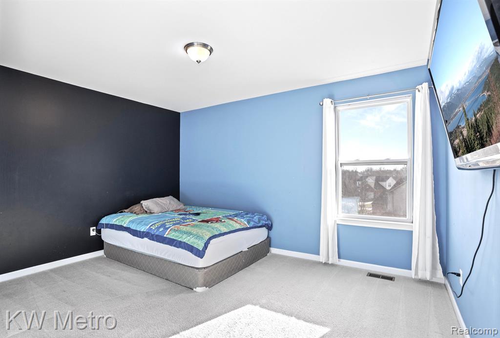 7966 Hallie Drive, Ypsilanti, MI 48198 — Photo 23