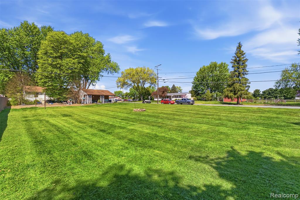 7230 N Center Road, Mount Morris, MI 48458 — Photo 30