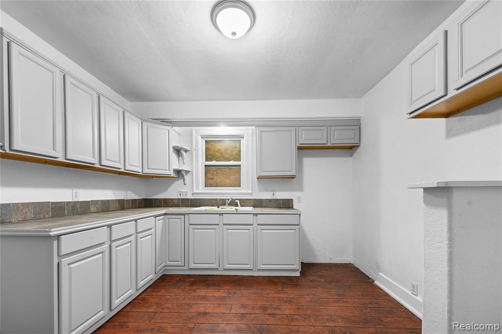 57 E Glenwood Street, Ecorse, MI 48229 — Photo 16