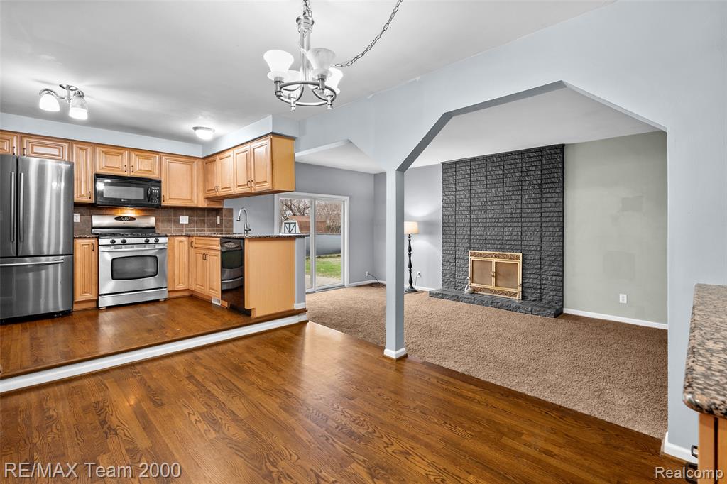 39784 Hillary Drive, Canton, MI 48187 — Photo 8