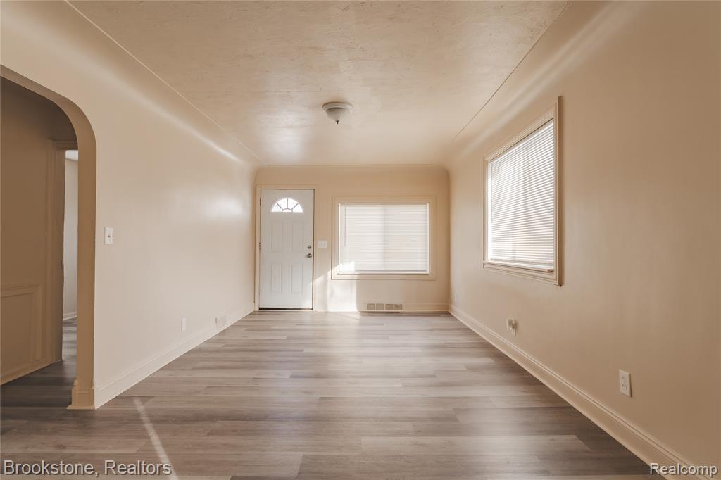 103 W Cornell Avenue, Pontiac, MI 48340 — Photo 5