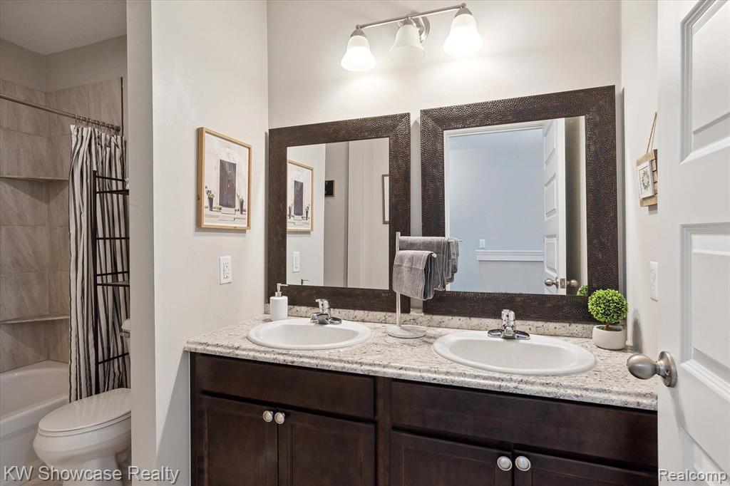540 NAPA VALLEY Drive, Milford, MI 48381 — Photo 26
