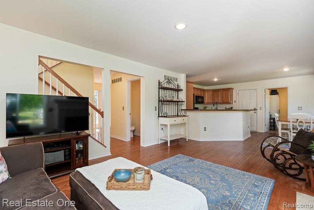 4833 Harding Avenue, Clarkston, MI — Photo 9