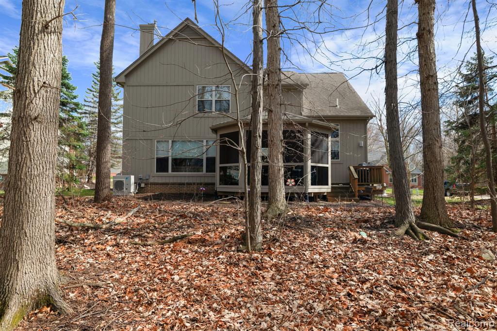 40700 Kingsley Lane, Novi, MI 48377 — Photo 31