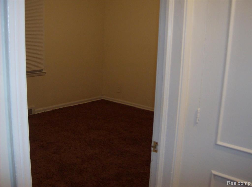 10641 TROY Street, Oak Park, MI, 48237