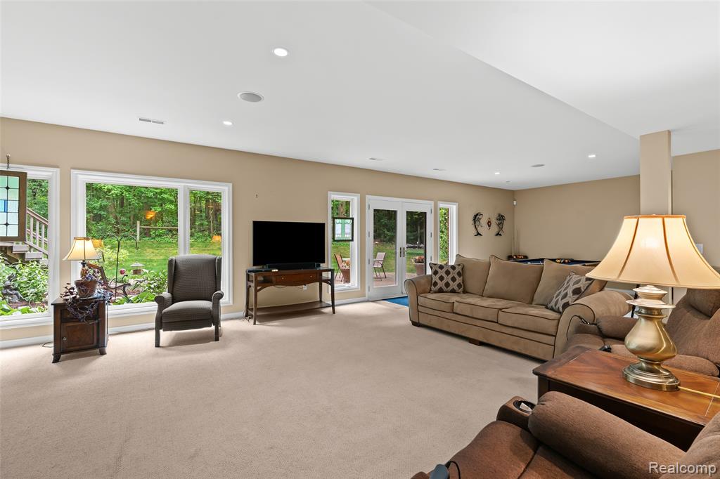 9030 Hidden Court W, South Lyon, MI 48178 — Photo 46