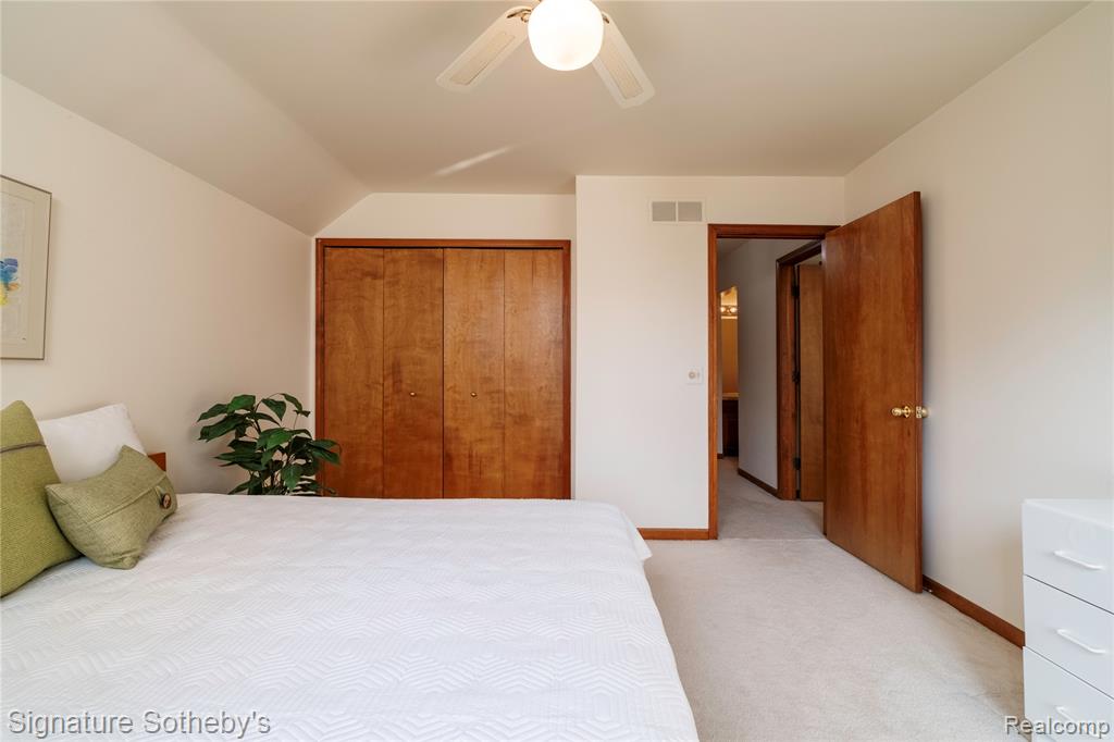 16819 Country Knoll Drive, Northville, MI 48168 — Photo 40