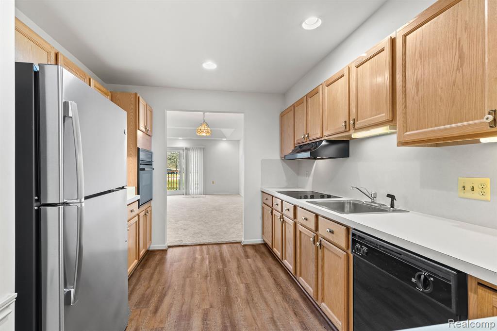 21370 MULBERRY Court, 57, Farmington Hills, MI 48336 — Photo 19