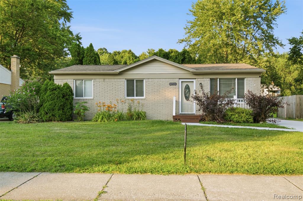 50516 Jim Drive, Chesterfield, MI 48047