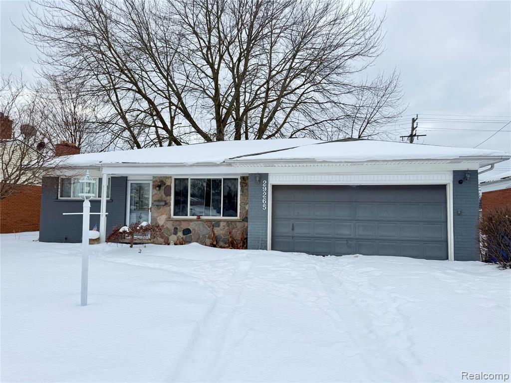 29265 Van Laan Drive, Warren, MI 48092