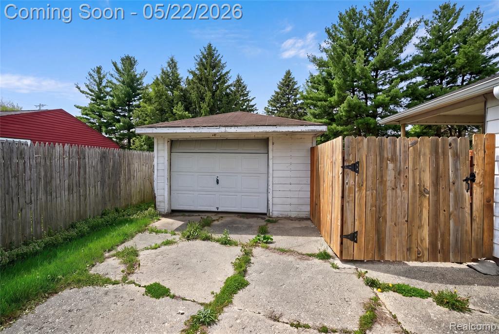 3385 N Genesee Road, Flint, MI 48506 — Photo 21