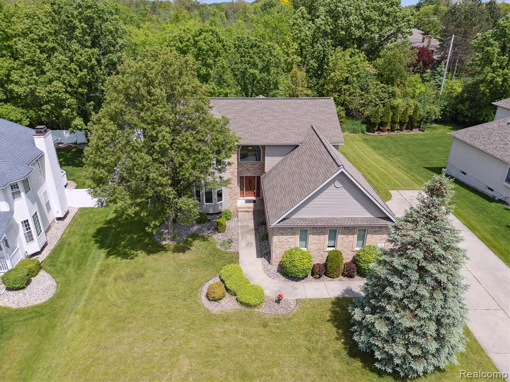 672 Morningside Drive, Grand Blanc, MI 48439 — Photo 46
