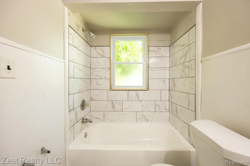 6219 Westwood Street, Detroit, MI 48228 — Photo 9
