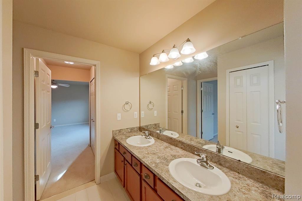 50610 HAWTHORNE Court, Northville, MI 48168 — Photo 39