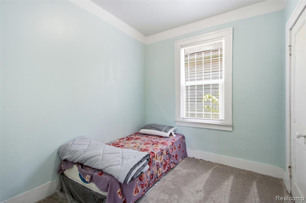 2003 Dearing Street, Hamtramck, MI 48212 — Photo 12
