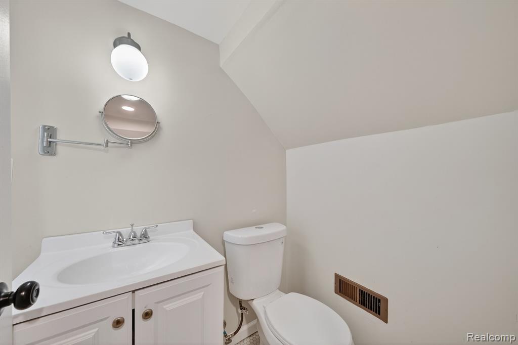 9290 Wildemere Street, Detroit, MI 48206 — Photo 14