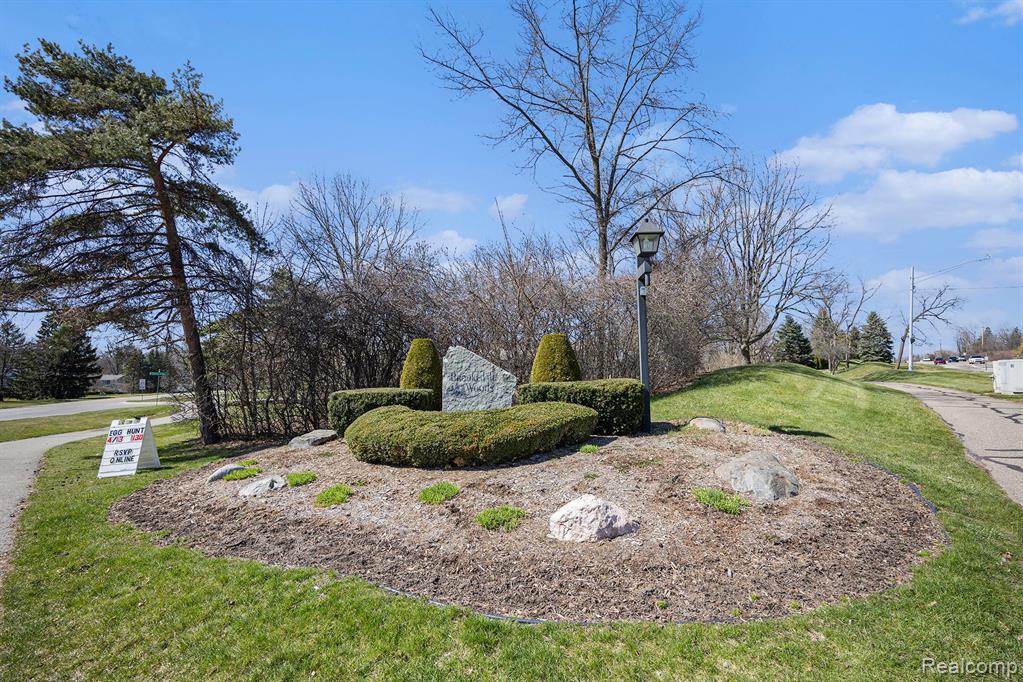 779 MEDINAH Drive, Rochester Hills, MI 48309 — Photo 56