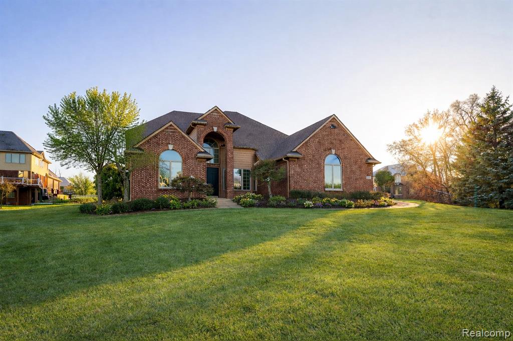 7364 Essex Drive, West Bloomfield, MI — Photo 79