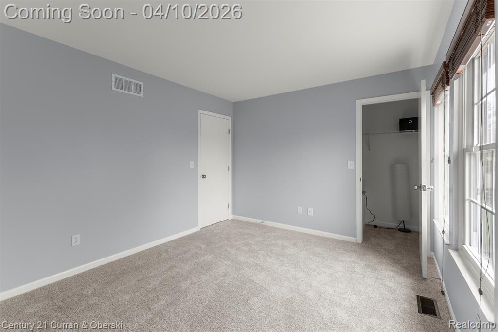 8045 Colonial Lane, Ypsilanti, MI 48198 — Photo 21