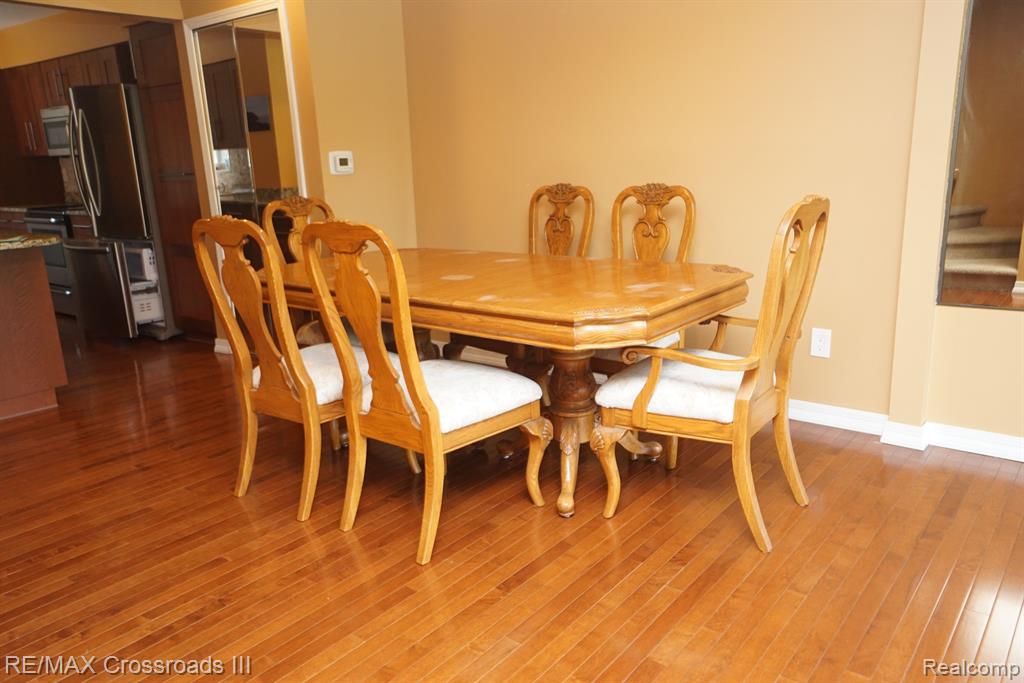 48295 BAYSHORE Drive, Van Buren, MI 48111 — Photo 8