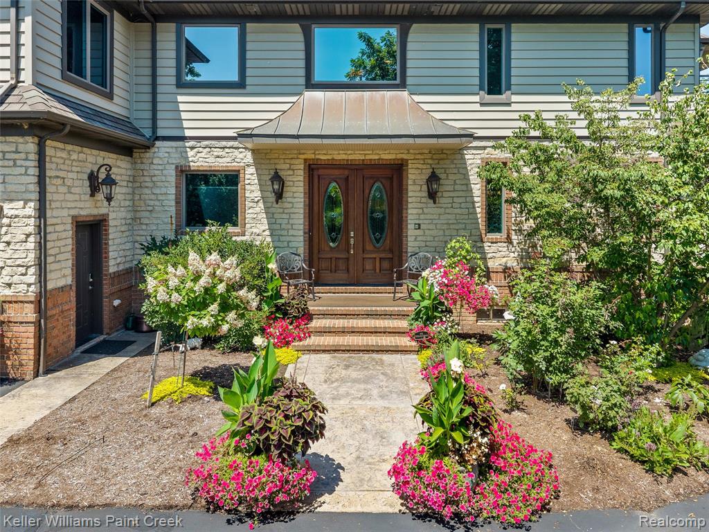 22220 E River Road, Grosse Ile, MI 48138 — Photo 4