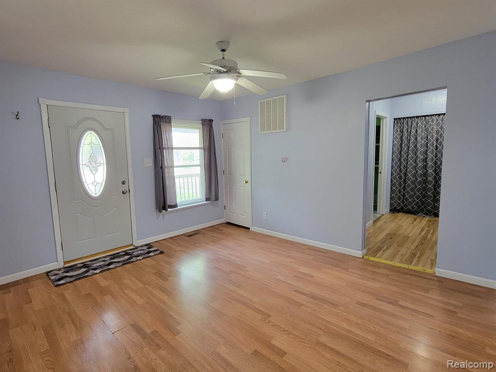 4887 CENTER Street, Millington, MI 48746 — Photo 9