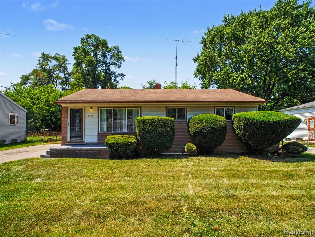 6075 Detroit Street, Mount Morris, MI 48458 — Photo 2