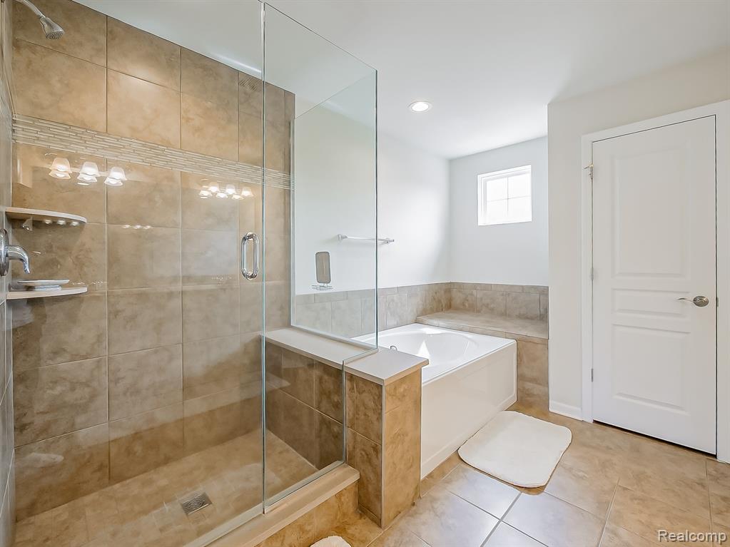 24503 Scenic Drive, South Lyon, MI 48178 — Photo 53