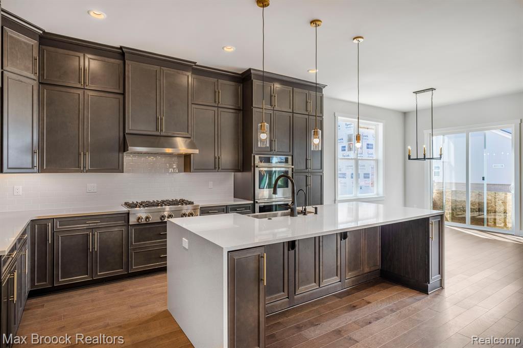5636 Suffolk Court, West Bloomfield, MI — Photo 12
