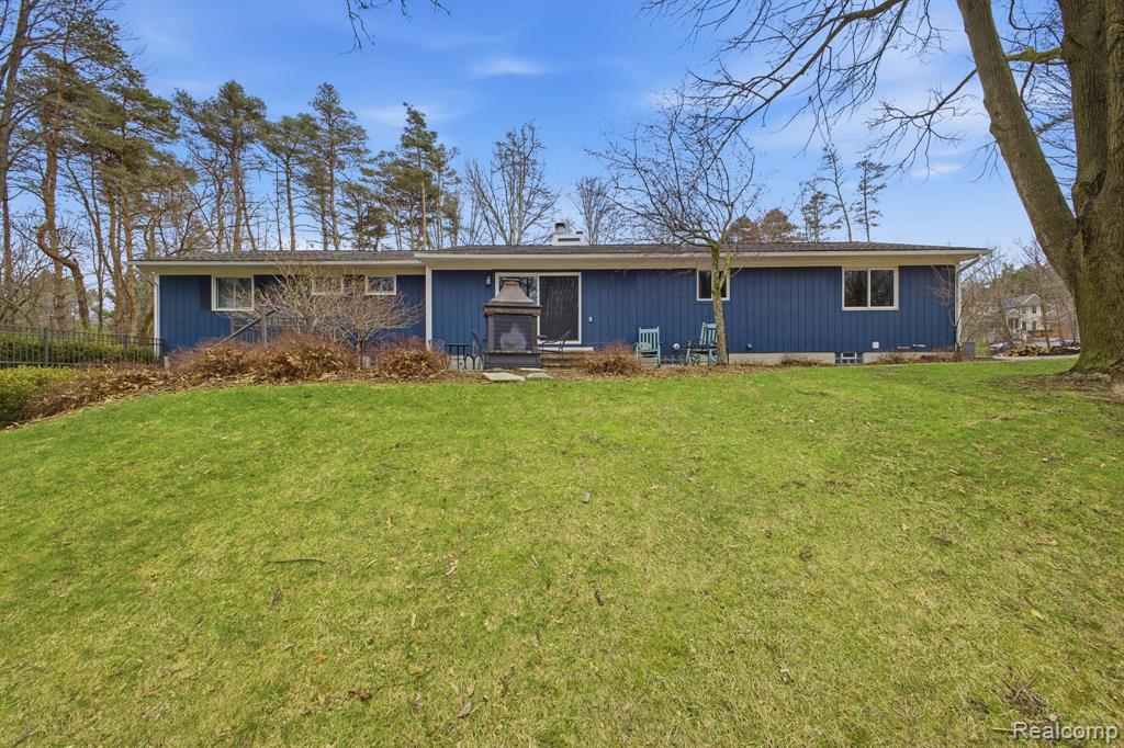 9115 Pine Hill Trail, Fenton, MI 48430 — Photo 43