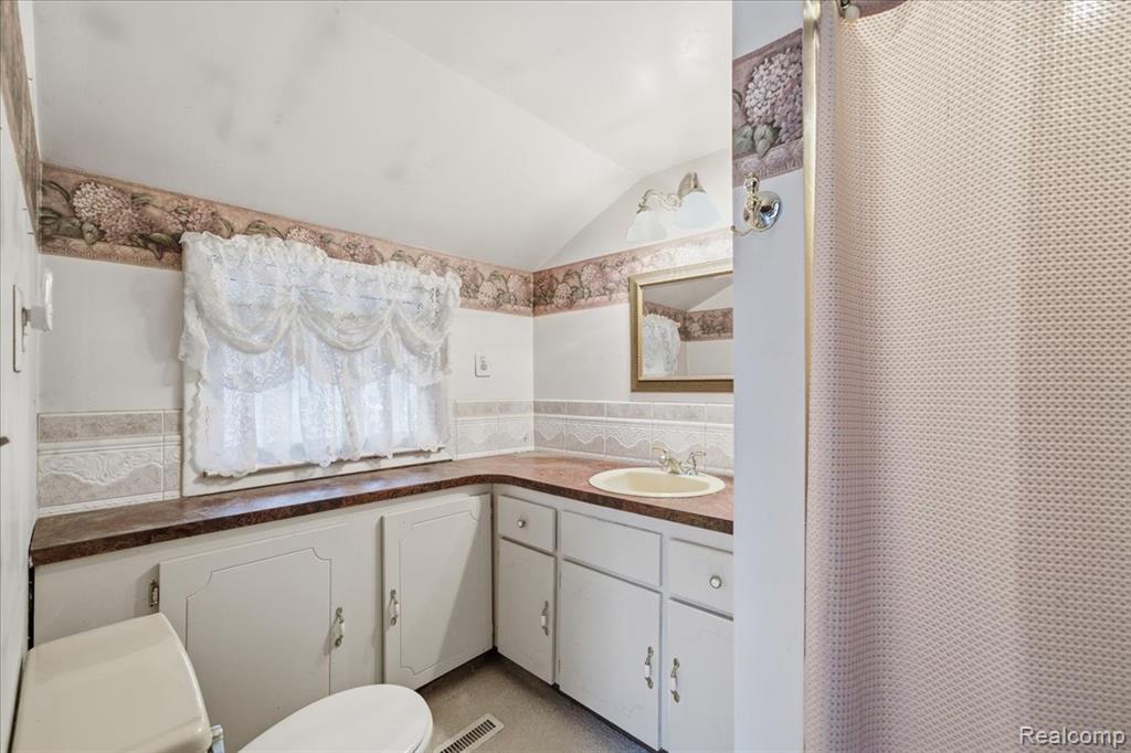5896 Silver Birch Road, Hadley, MI 48462 — Photo 33