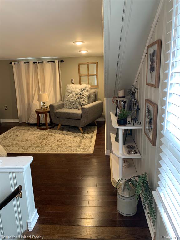 617 S EDISON Avenue, Royal Oak, MI 48067 — Photo 12