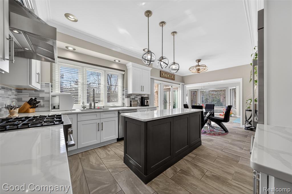 43169 Ashbury Drive, Novi, MI — Photo 12